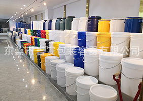 日韩美女性爱爽歪歪吉安容器一楼涂料桶、机油桶展区